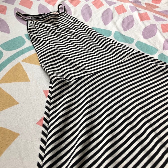 Mossimo Striped Dress - Picture 3 of 6